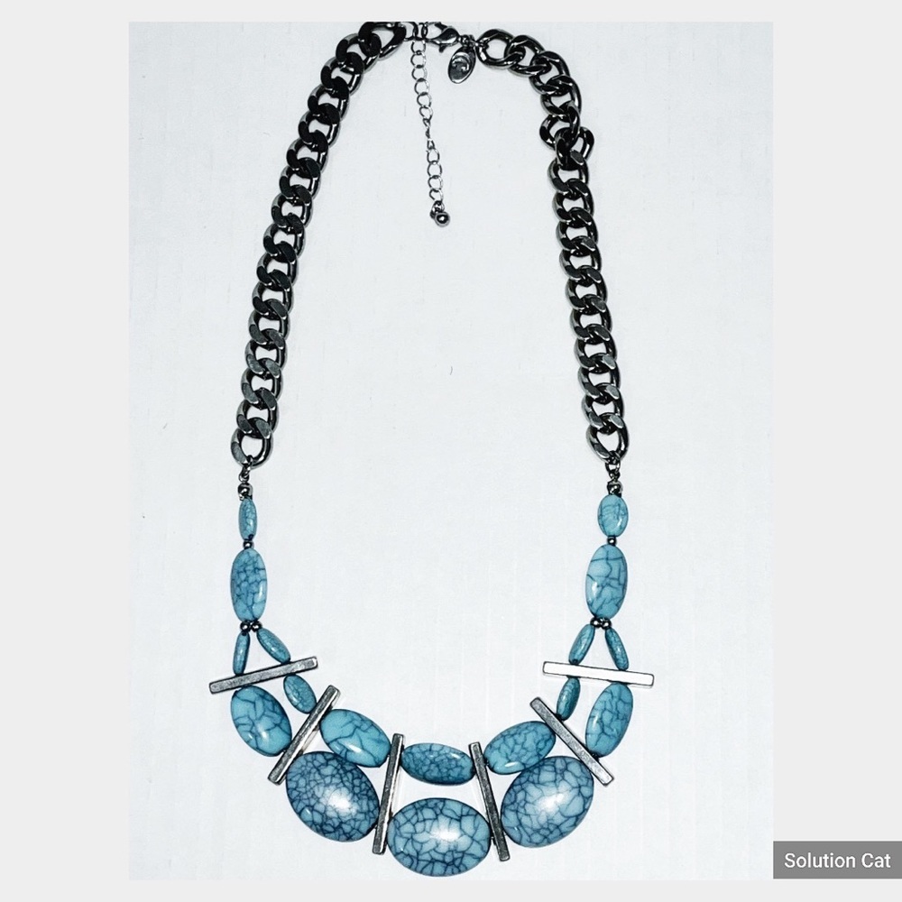 New Charlie Faux Turquoise Silver Link Necklace